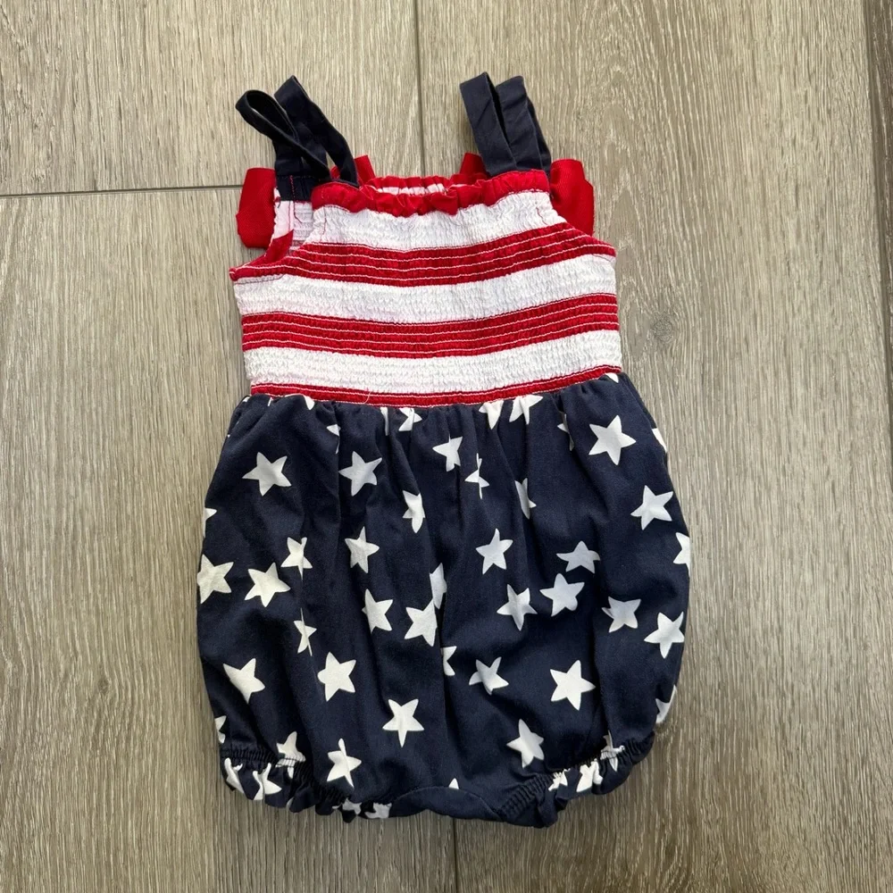 GYMBOREE SLEEVELESS SMOCKED ROMPER 4TH OF JULY AMERICANA FLAG 3-6MO